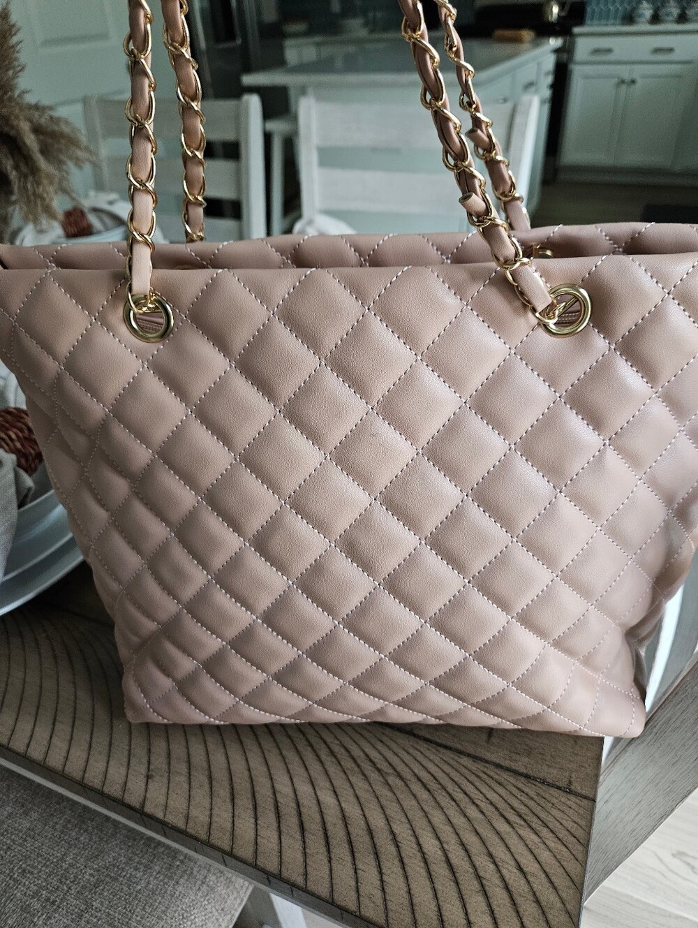 Quilted Chain-Handle Tote Bag in Blush Pink